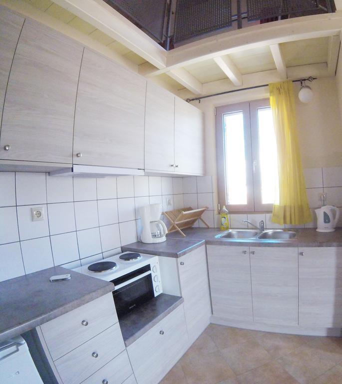 Arapakis Apartment Aegina Zewnętrze zdjęcie